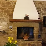 The Small Castle بيت للعطل